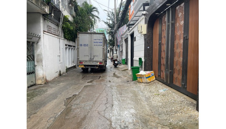 Bán nhà Trần Bình Trọng, P.5 , HXH ,2 tầng , 65m2,4.2x15m